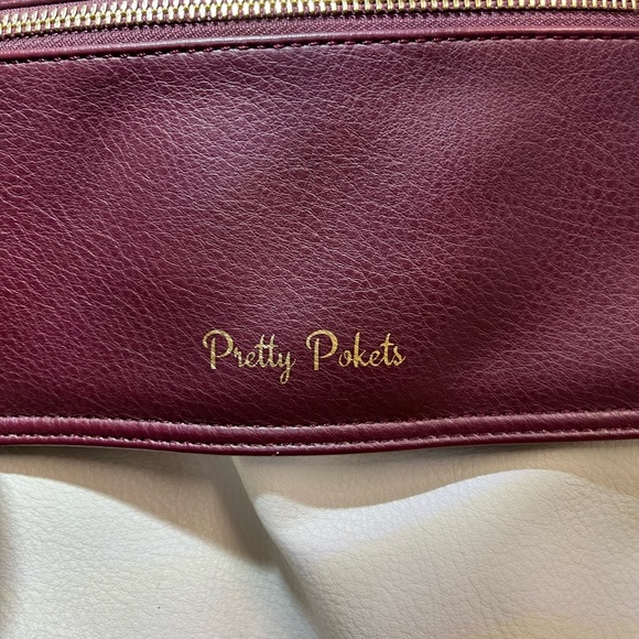 Pretty Pokets Diaper Bag Tote Maroon & White With Bottle Holder - Picture 2 of 13